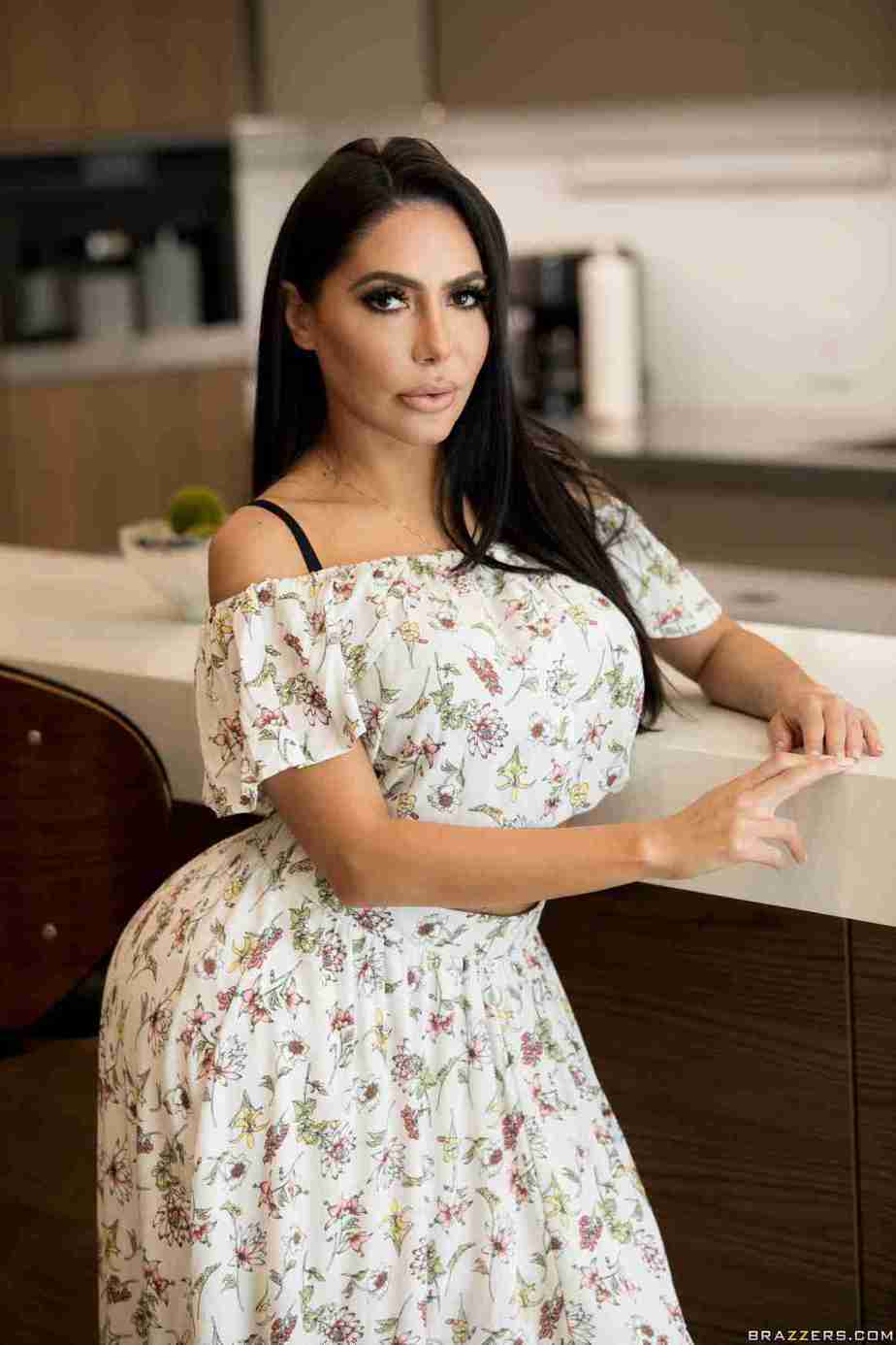 Lela Star Wiki Age Net Worth Measurements Boyfriend Height Parents