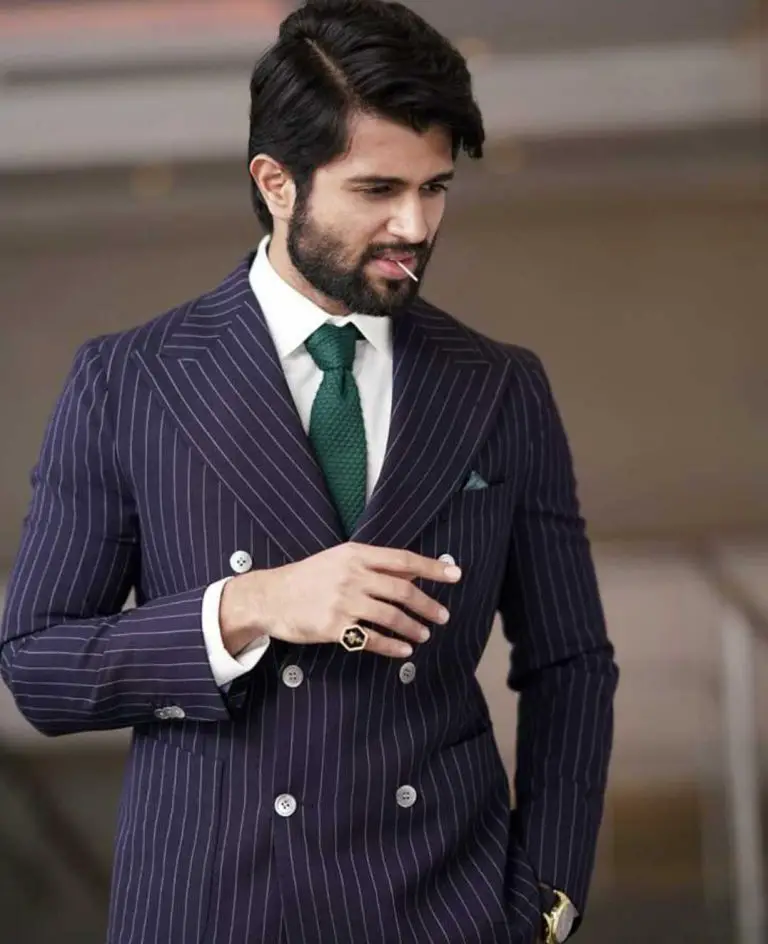 Vijay Devarakonda Wife, Age, Girlfriend, Brother, Height, Caste, Family