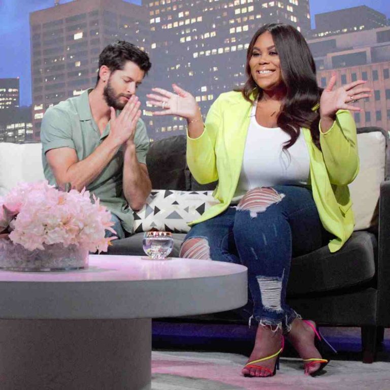 Nina Parker Age, Wiki, Net Worth, Salary, Parents, Weight loss