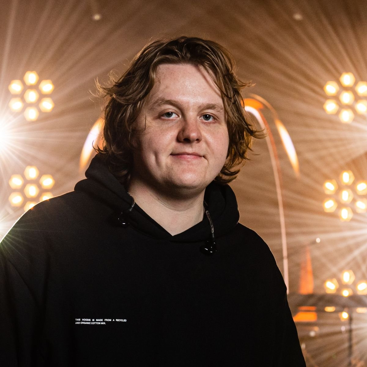 Lewis Capaldi Age, Net Worth, Wiki, Height, Girlfriend